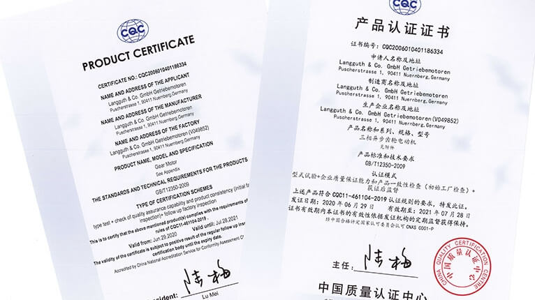 Bild von zwei chinesischen Zertifikaten